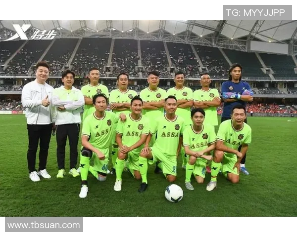 香港足球明星队历任队长回顾与成就分析探讨 香港足球明星队历任队长回顾与成就分析探讨